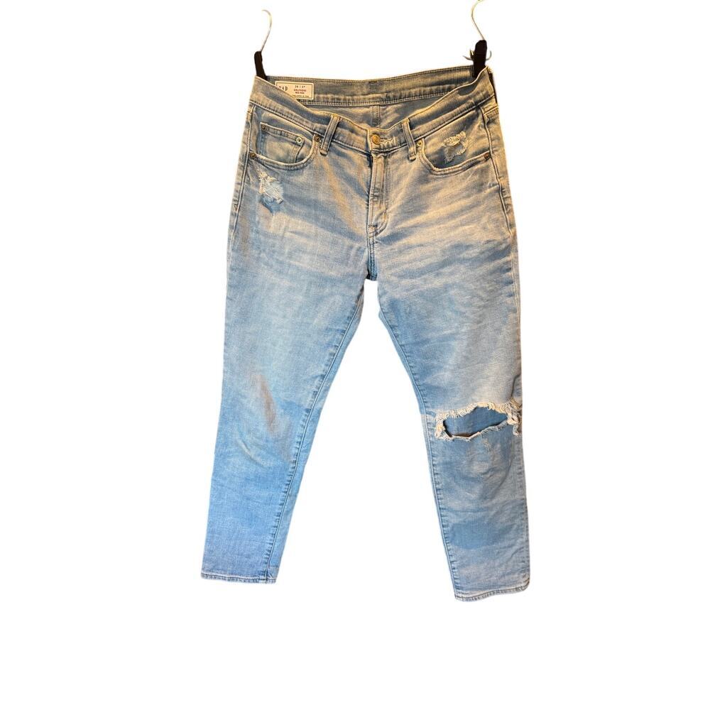 GAP Girlfriend Mid Rise Distressed Jeans Women’s Size 26/2R Light Wash